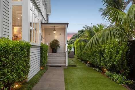 Photo of property in 8 Rawene Avenue, Westmere, Auckland, 1022