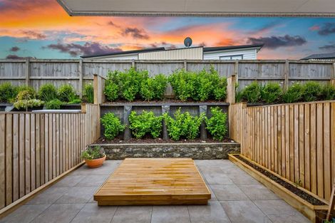 Photo of property in 136b Tiriwa Drive, Massey, Auckland, 0614