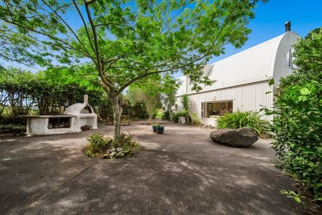 Photo of property in 812 Carrington Road, Hurworth, New Plymouth, 4371