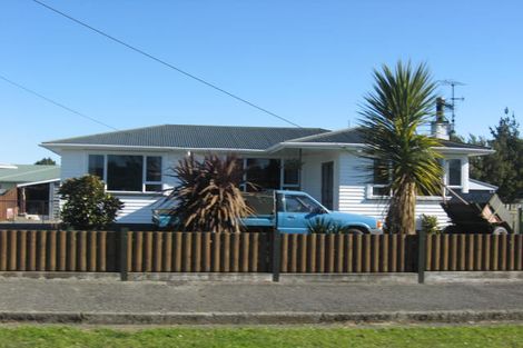 Photo of property in 35 Costley Street, Carterton, 5713