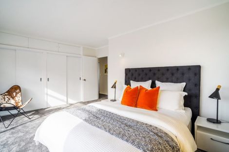 Photo of property in 2/101 Sylvan Avenue, Northcote, Auckland, 0627