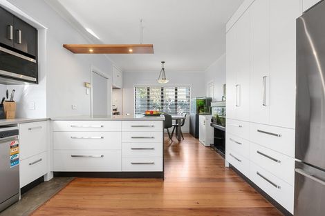 Photo of property in 28 Braid Road, St Andrews, Hamilton, 3200