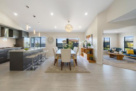 Photo of property in 8 Laylin Place, Pukekohe, 2120