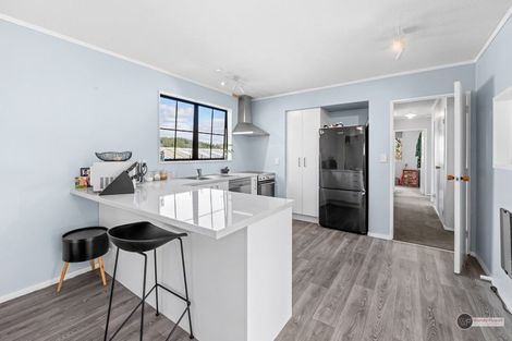 Photo of property in 112 Norana Road, Timberlea, Upper Hutt, 5018