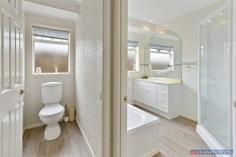 Photo of property in 4b Stewart Gibson Place, Manurewa, Auckland, 2105