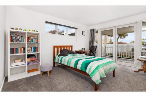 Photo of property in 142 Bower Avenue, New Brighton, Christchurch, 8083