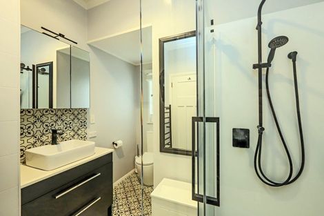 Photo of property in 174 Kennedy Road, Marewa, Napier, 4110