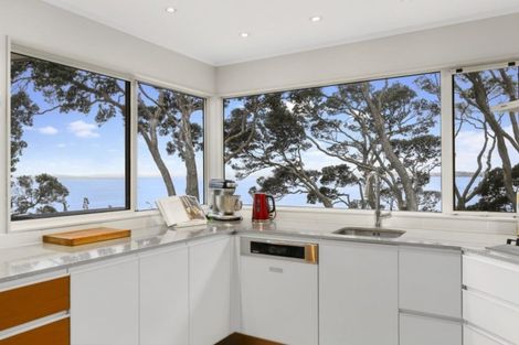 Photo of property in 30 Marellen Drive, Red Beach, 0932