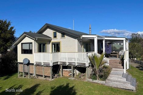 Photo of property in 71 Snodgrass Road, Westport, 7892