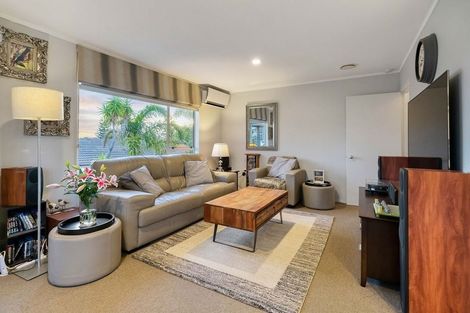 Photo of property in 2/23 Rawhiti Road, Manly, Whangaparaoa, 0930