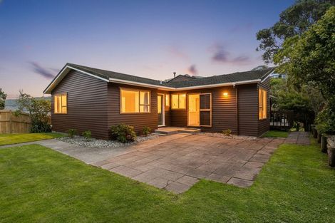 Photo of property in 61 Amapur Drive, Khandallah, Wellington, 6035