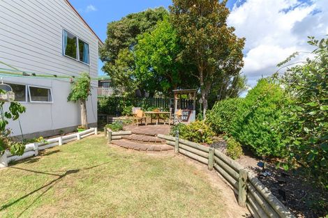 Photo of property in 1/21 Captain Scott Road, Glen Eden, Auckland, 0602