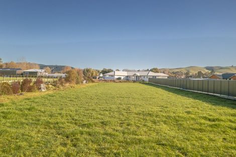 Photo of property in 18 White Road, Otane, 4202