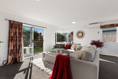 Photo of property in 9 Emery Place, Papamoa Beach, Papamoa, 3118