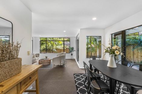 Photo of property in 260/58 Heathcote Road, Castor Bay, Auckland, 0620