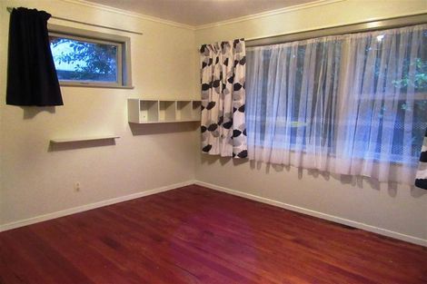 Photo of property in 45 Sunset Road, Totara Vale, Auckland, 0632