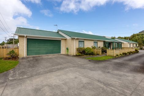 Photo of property in 3a Simons Street, Moturoa, New Plymouth, 4310