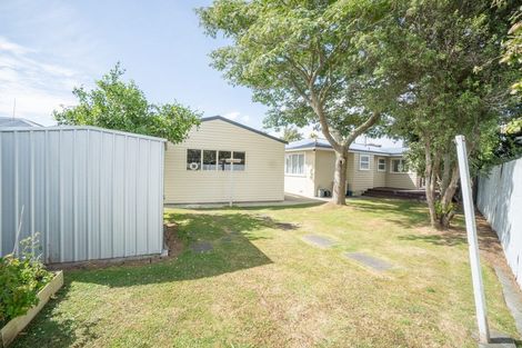 Photo of property in 12 Newcastle Street, Hokowhitu, Palmerston North, 4410