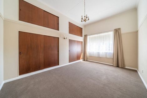Photo of property in 36 The Parade, Island Bay, Wellington, 6023