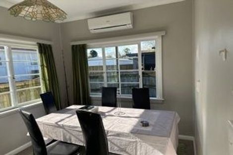 Photo of property in 98/98a Weraroa Road, Levin, 5510