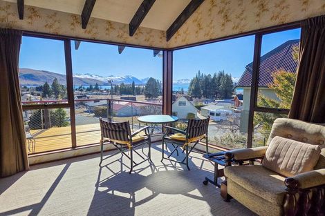 Photo of property in 10 Hamilton Drive, Lake Tekapo, 7999