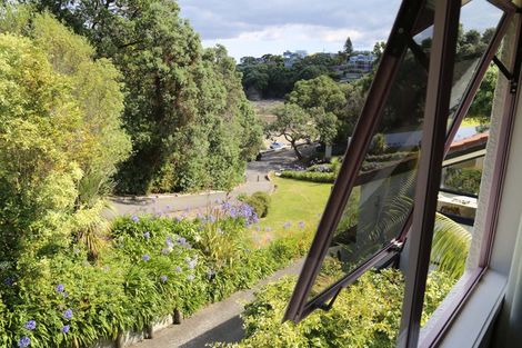 Photo of property in 2/18 The Esplanade, Castor Bay, Auckland, 0620