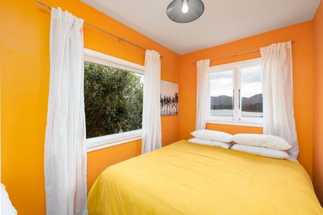 Photo of property in 38 Bayview Road, Charteris Bay, Governors Bay, 8971