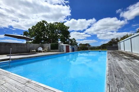 Photo of property in Ex Ararua Primary School, 1823 Ararua Road, Ararua, Matakohe, 0594