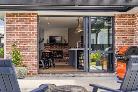 Photo of property in 21 Cynisca Crescent, Wallaceville, Upper Hutt, 5018