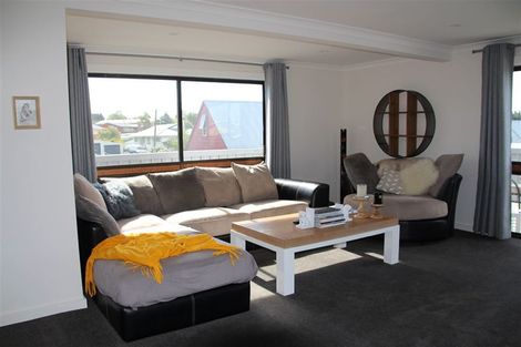 Photo of property in 75 Gleniti Road, Gleniti, Timaru, 7910