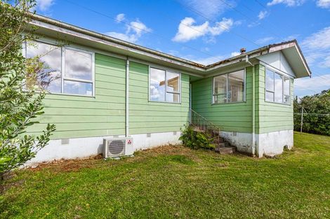 Photo of property in 19 Doone Place, Massey, Auckland, 0614