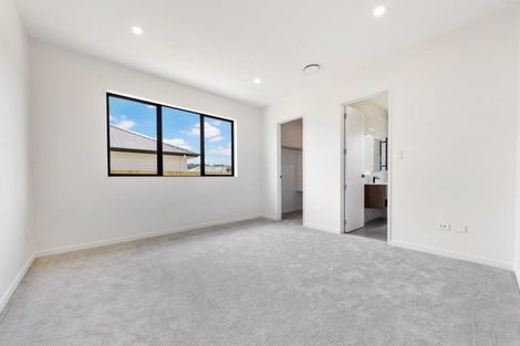 Photo of property in 7 Cutfield Lane, Kumeu, 0810