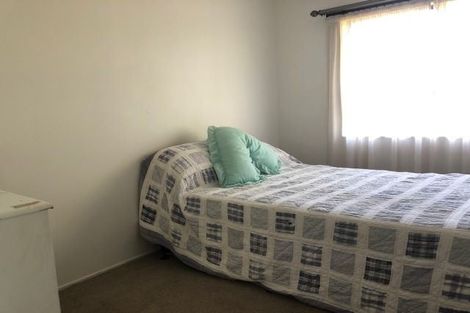 Photo of property in 10/177 Onewa Road, Birkenhead, Auckland, 0626