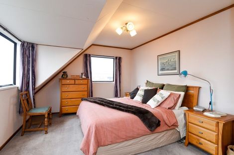 Photo of property in 207 Larnach Road, Waverley, Dunedin, 9013