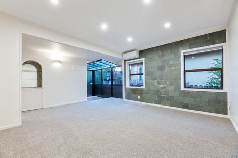 Photo of property in 34 Savoy Road, Glen Eden, Auckland, 0602