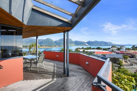 Photo of property in 8 Gibbs Road, Collingwood, 7073