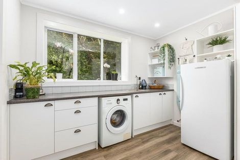 Photo of property in 19 Fleetwood Grove, Waikanae, 5036