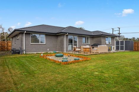 Photo of property in 35 Cumming Street, Okato, 4335