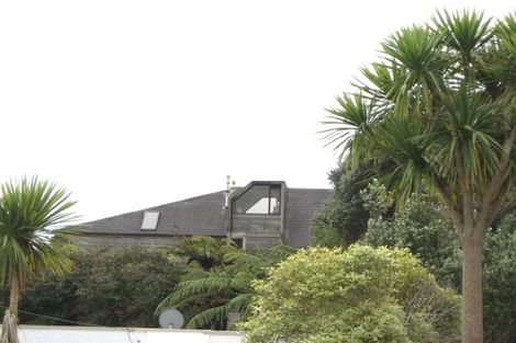 Photo of property in 28 Birdwood Avenue, Moturoa, New Plymouth, 4310