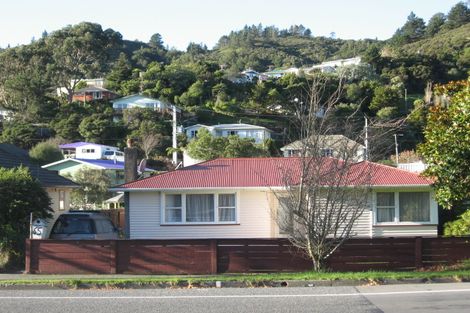 Photo of property in 65 Stokes Valley Road, Stokes Valley, Lower Hutt, 5019