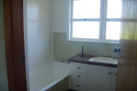 Photo of property in 15 Wood Street, Papakura, 2110