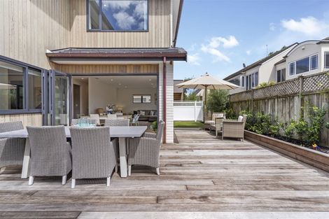 Photo of property in 20 Lynton Road, Bucklands Beach, Auckland, 2012