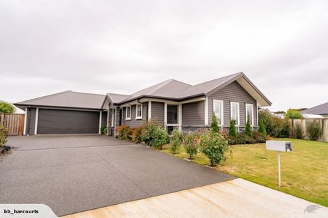 Photo of property in 51 Beachvale Drive, Kaiapoi, 7630