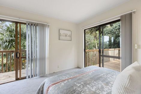 Photo of property in 1/807 East Coast Road, Northcross, Auckland, 0630