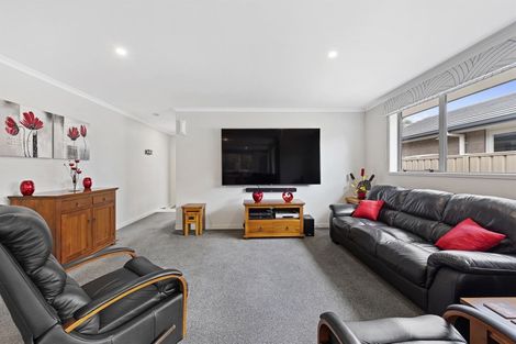 Photo of property in 16 Seashell Drive, Papamoa Beach, Papamoa, 3118