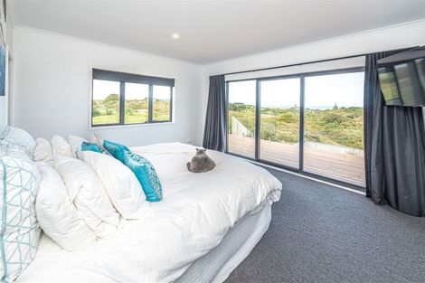Photo of property in 34 Golf Vue Place, Castlecliff, Whanganui, 4501