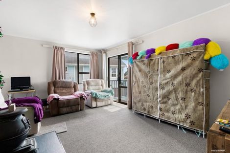 Photo of property in 13 Poutini Place, Manurewa, Auckland, 2102