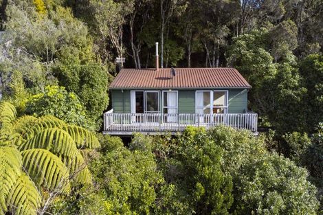 Photo of property in 20 Hauraki Terrace, Pukawa Bay, Turangi, 3381