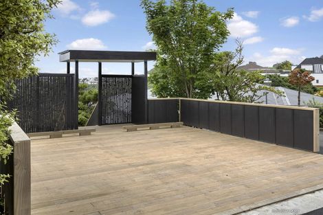 Photo of property in 83a Nevay Road, Miramar, Wellington, 6022