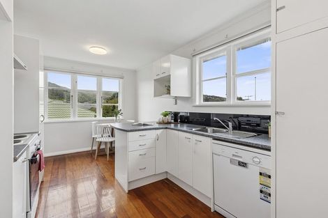 Photo of property in 334 Main Road, Tawa, Wellington, 5028